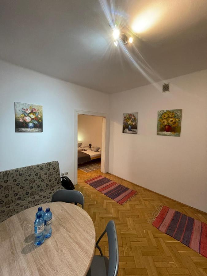 Apartamenty 650 Metrow Od Dworca แชมิตช์ ภายนอก รูปภาพ