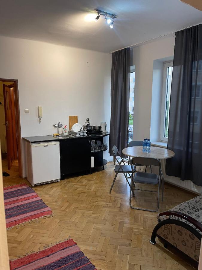 Apartamenty 650 Metrow Od Dworca แชมิตช์ ภายนอก รูปภาพ